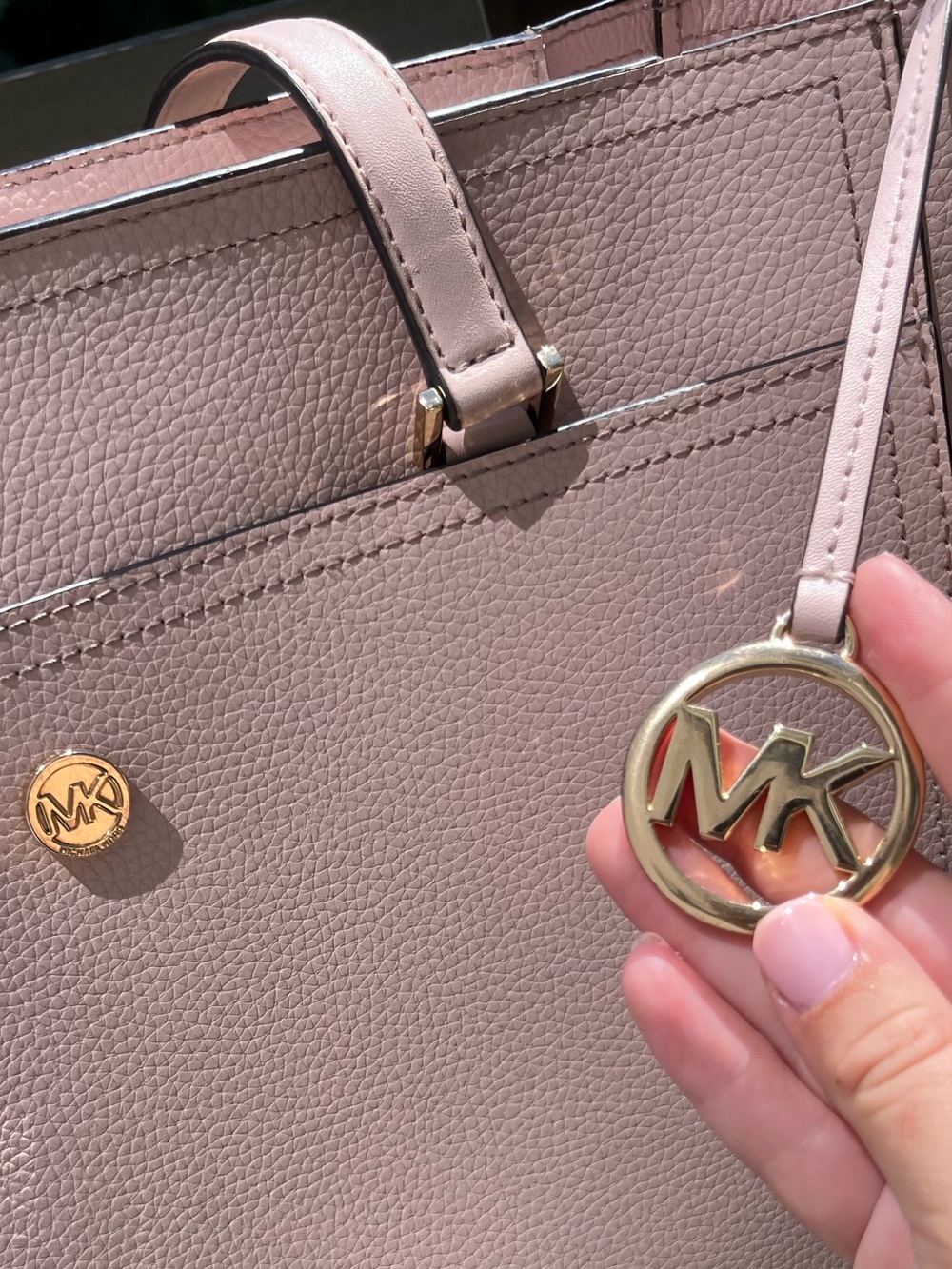 Michael Kors Three Piece Blush Pink Leather Tote Set for Travel - Picture 5 of 5
